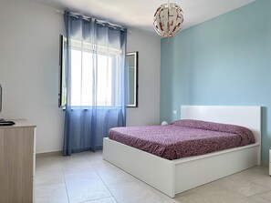 Family House | 2 bilik tidur, gebar bulu kapas, meja, seterika/papan seterika 