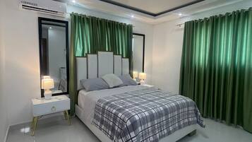 Deluxe-Apartment | 3 Schlafzimmer, Verdunkelungsvorhänge, schallisolierte Zimmer