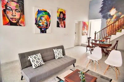 2AG-1M CASA EN GETSEMANI CON AIRE ACONDICIONADO Y WIFI