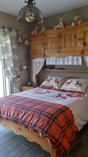 3 Schlafzimmer, Bügeleisen/Bügelbrett, Reisekinderbett, WLAN