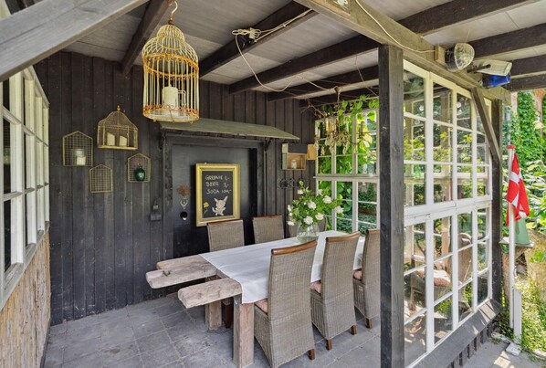 Outdoor dining - 3 bedroom pet friendly home in søby ærø (Søby Ærø)