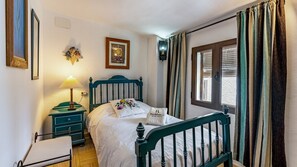 7 bedrooms, iron/ironing board, WiFi - Cortijo Bustamante Baza by Ruralidays (Granada)