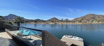 Riverfront with private dock, river views from every room & arcade games!