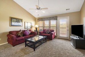 Smart TV, fireplace, DVD player