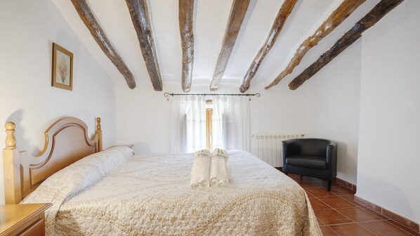 10 bedrooms, travel cot, WiFi - Cortijo El Álamo 1 Vélez Blanco by Ruralidays (Almería)