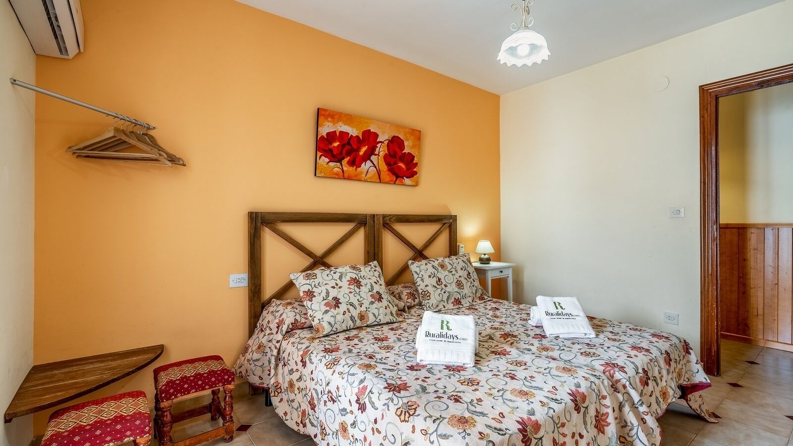 5 chambres, fer et planche à repasser, lit parapluie, Wi-Fi