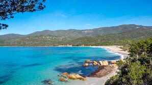 Plage à proximité, pêche sur place