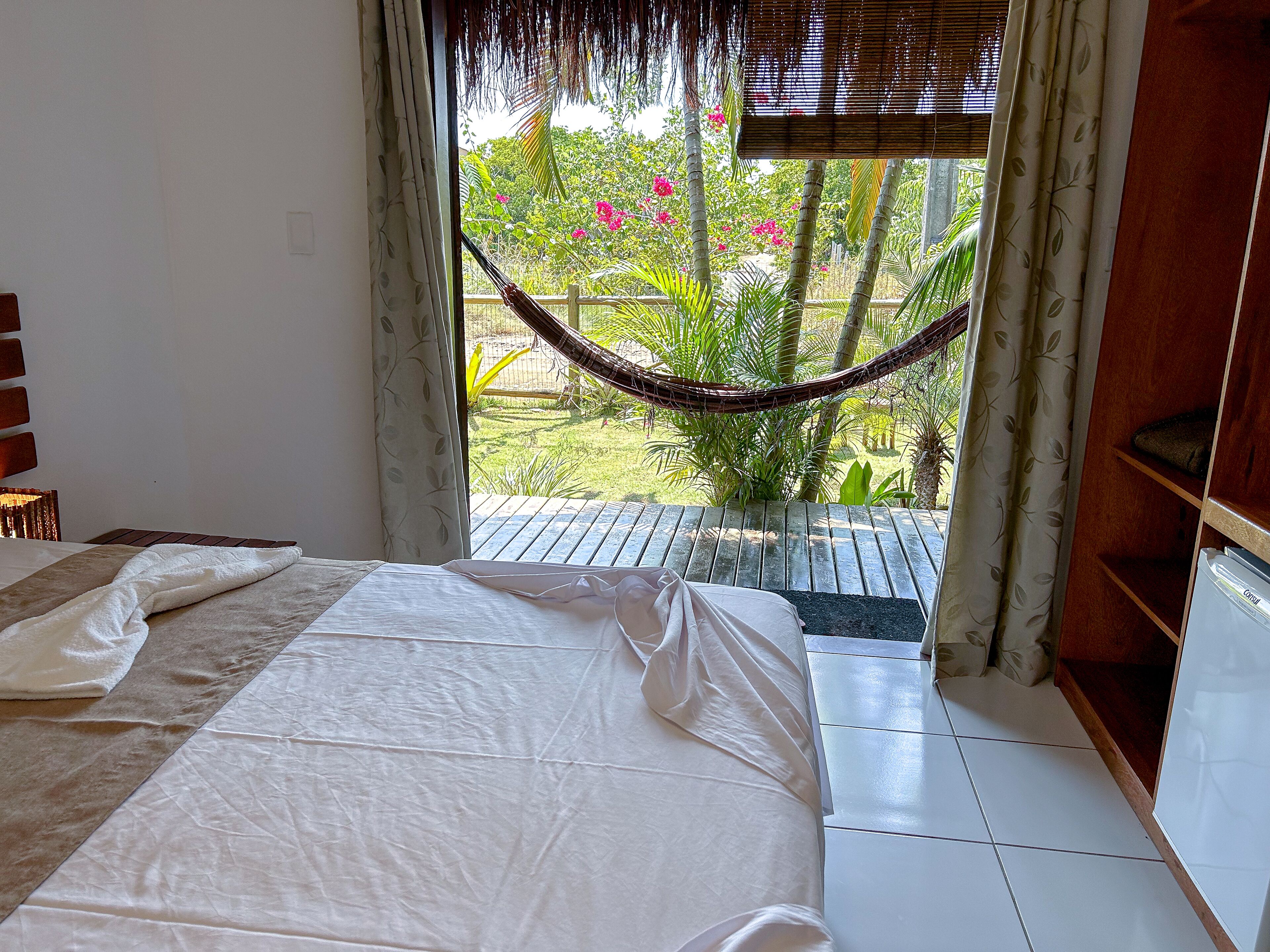 Economy Twin Room | Minibar, individually decorated, individually furnished, free WiFi