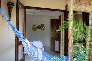 Economy Twin Room, 1 Queen Bed | Minibar, individually decorated, individually furnished, free WiFi - Viking Inn Privilege (Maraú)
