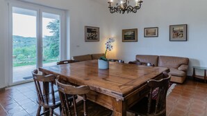 Dining - Into the Green! Val Di Vara Garden House x8 (Villagrossa)