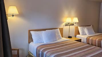 Classic Double Room | Desk, laptop workspace, iron/ironing board, free WiFi