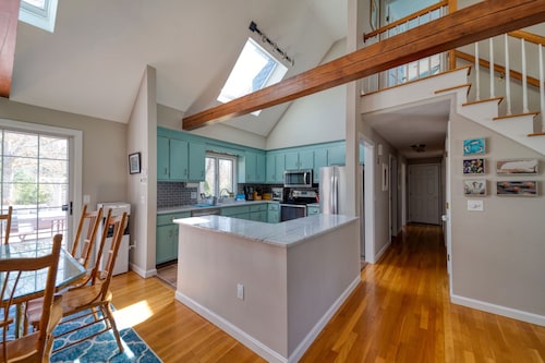 Beach & Town Walkable:Family Friendly Cape Getaway