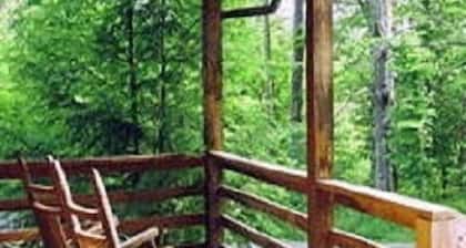 AFFORDABLE. Gatlinburg Honeymoon Cabin