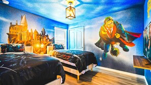 8 chambres, fer et planche à repasser, Wi-Fi, draps fournis