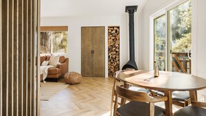 Unclassified image, 5 of 64, button - Modern Designer Cabin +EV Charger & Arcade - 3mi to Lakes Arrowhead & Gregory (Twin Peaks)