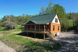Exterior - Riverside Lookout (With Private Boat Slip on the Moose River!) (Rockwood)