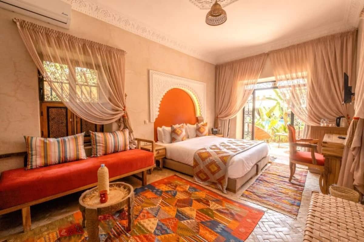 Premium Suite, 1 King Bed, Terrace, Pool View