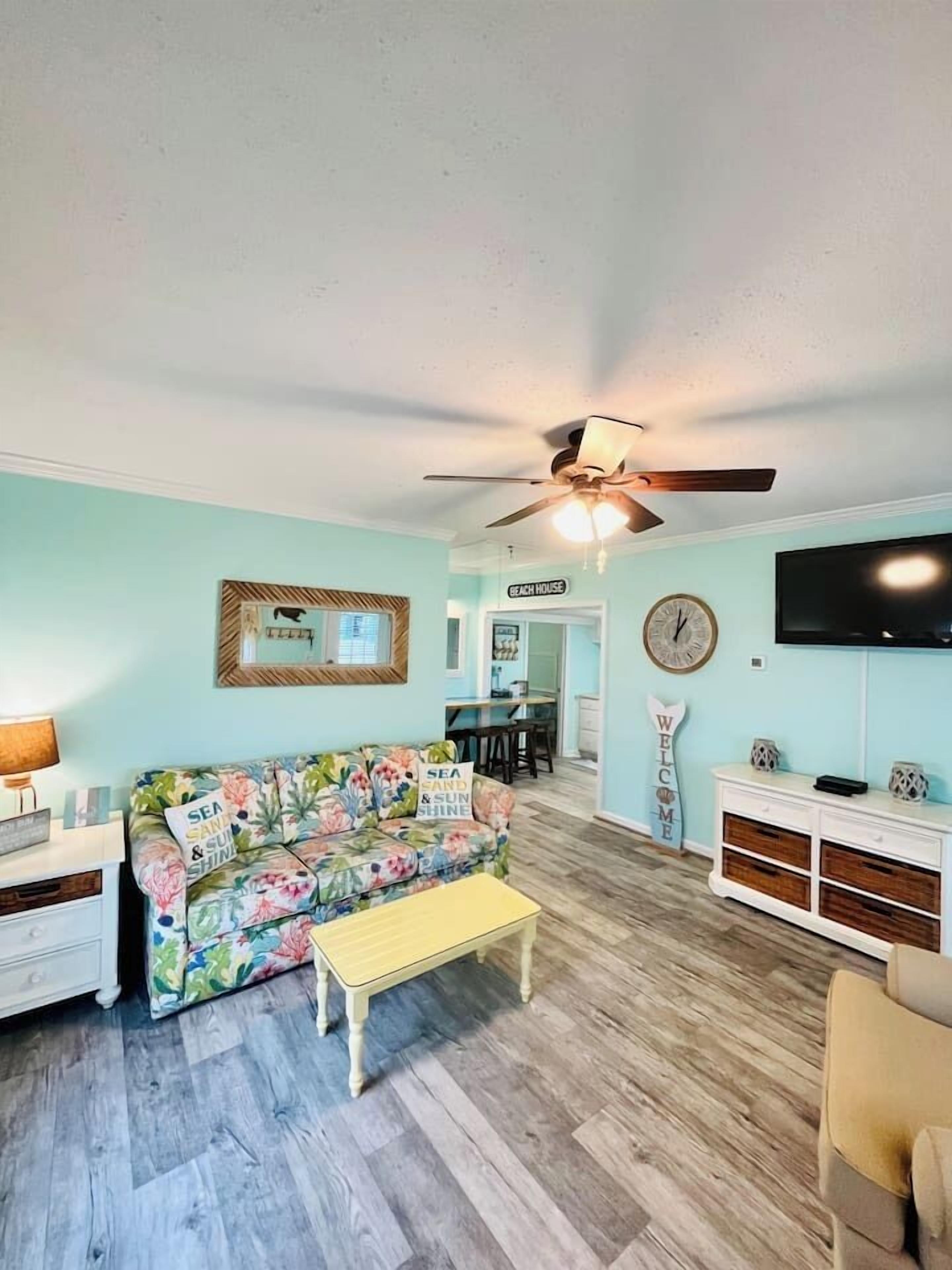 Smart TV, table tennis