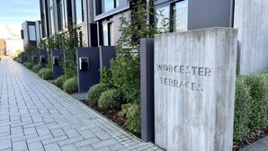 A modern building with a sign reading "Worcester Terraces". - Worcester Terrace One -Top inner city location (Christchurch)