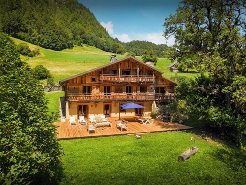 Chalet Ourson du Passieu - heart of nature alpine holiday - OVO Network