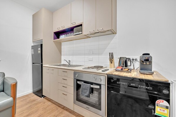 Microwave, oven, stovetop, dishwasher