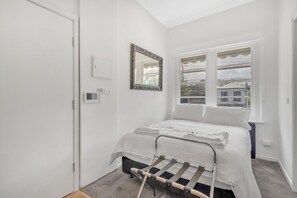 1 室のベッドルーム、WiFi、ベッドシーツ