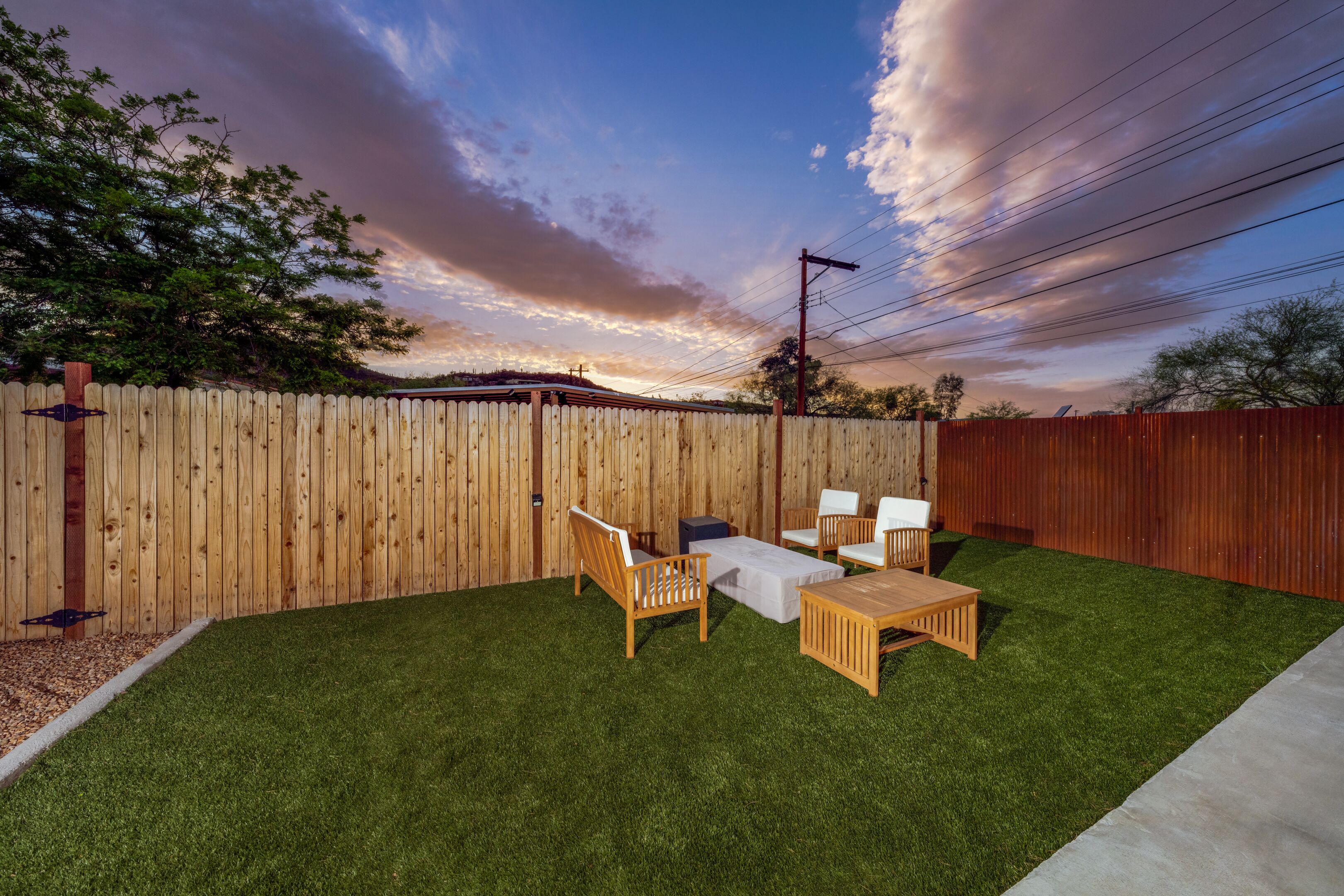Fenced / Studio / 1 bd / 1 ba / Near "A" Mountain