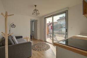 TV - House in l'Aiguillon, Arcachon (Arcachon)