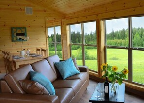 Cabin | Down duvets, individually decorated, individually furnished