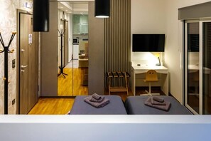 アイロン / アイロン台、WiFi、ベッドシーツ
