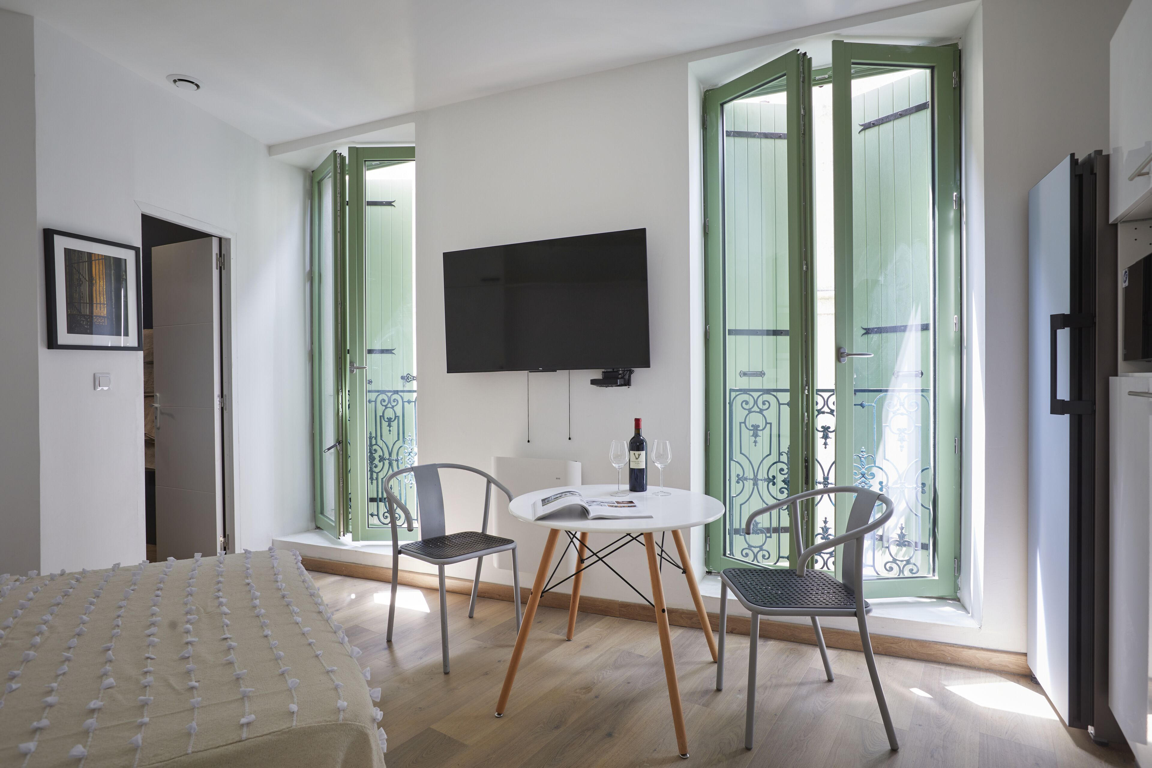 Strykejern/-brett, wi-fi og sengetøy