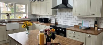 Build your memories hot tub garden sleeps 14 or 16