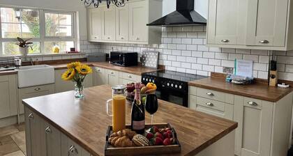 Build your memories hot tub garden sleeps 14 or 16