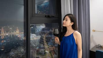 ซูพีเรียอพาร์ทเมนท์, 2 ห้องนอน, วิวท่าเรือ, ติดภูเขา | มินิบาร์ฟรีบางอย่าง, พื้นที่ทำงานแบบใช้แล็ปท็อป, ผ้าม่านกันแสง