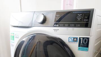 Appartement « Premier », 2 chambres, baignoire, vue océan | Terrasse/Patio