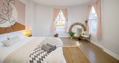 The East Rock 4BR Parking Washer & Dryer Walk to Yale