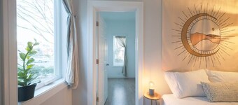 The East Rock 4BR Parking Washer & Dryer Walk to Yale