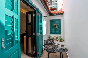 Single Room | Terrace/patio - Weave Suites - Midtown (Singapore)