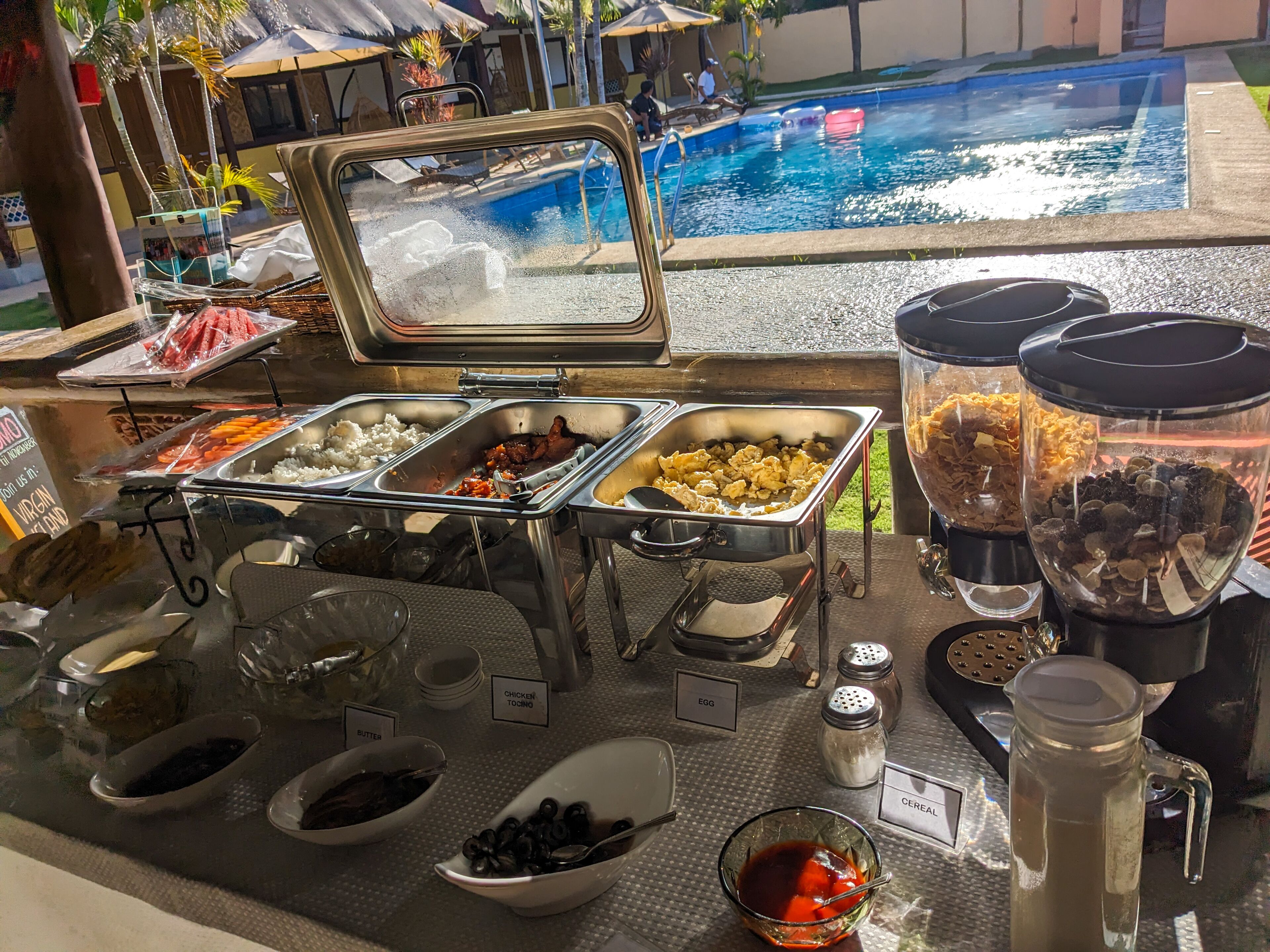 Daily buffet breakfast (PHP 300 per person)