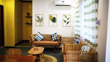 4-Bedroom Private Villa | Living area