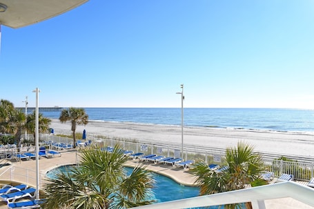 Pool. Sandy Beach Resort, 15th floor, 1Bdr Oceanfront, 8 Guests, Myrtle Beach