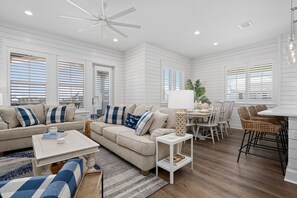 TV, books, streaming services - Inviting beach-front townhouse with pool, balcony, water views, & W/D (Port Aransas)