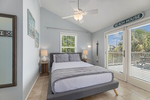 3 habitaciones, tabla de planchar con plancha, internet y ropa de cama