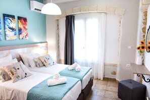 3 bedrooms, Internet - Mysigt Villa - Next To Platanias, 2min From Beach (Chania)