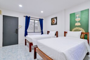 Standard Twin Room | Laptop workspace, free WiFi, bed sheets
