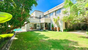 Exterior - 6 bedroom private vacation home in berea (Berea)