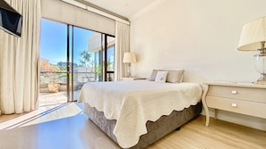 6 soverom, strykejern/-brett, wi-fi og sengetøy