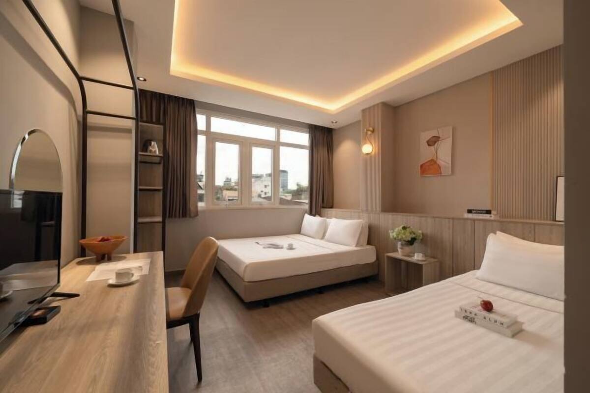 Een minibar, een bureau, een laptopwerkplek, gratis wifi