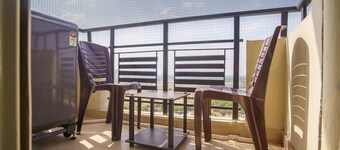 Beautiful 2bhk flat near Expo Mart & Pari Chowk