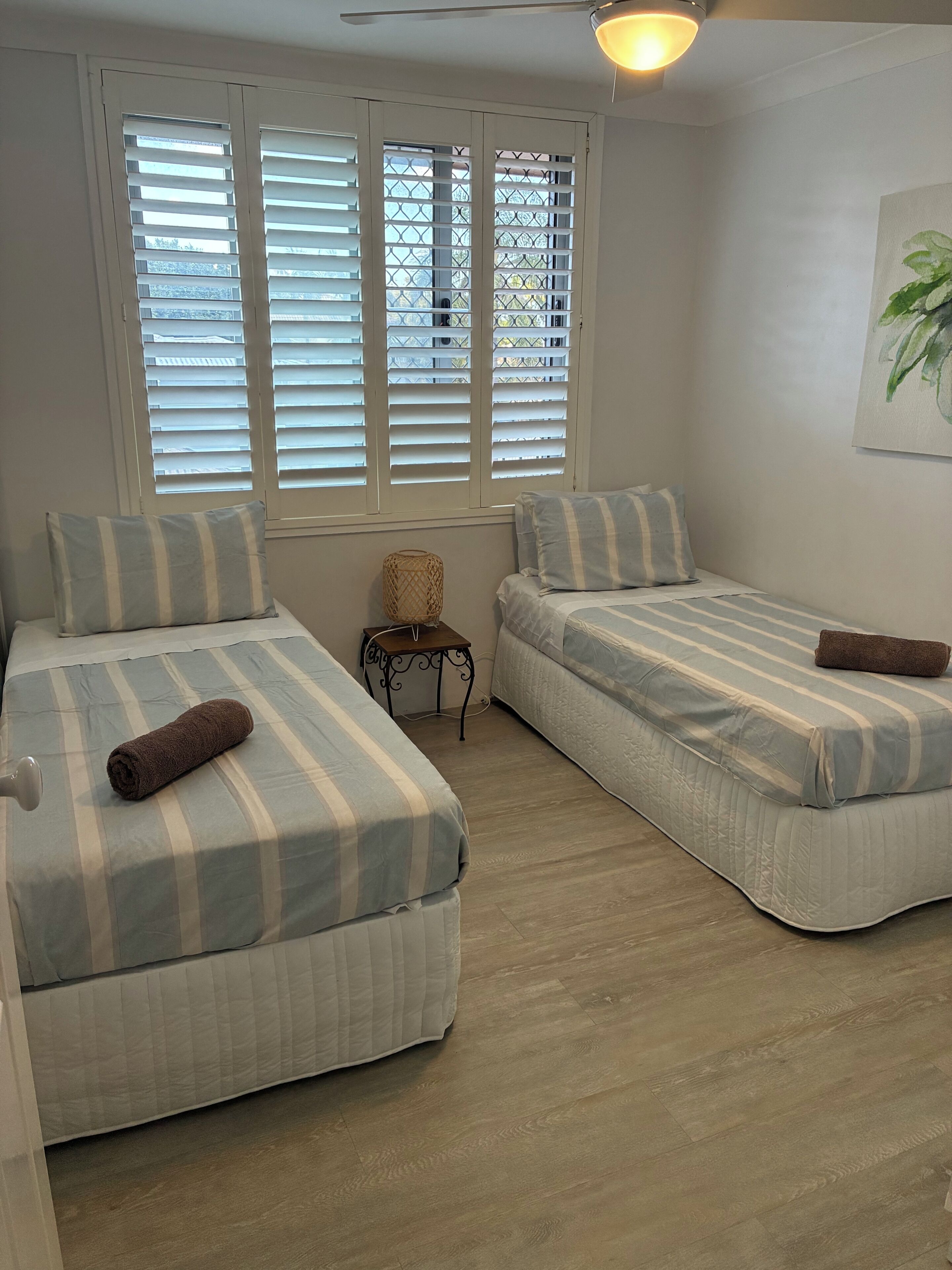 2 bedrooms, iron/ironing board, travel cot, free WiFi
